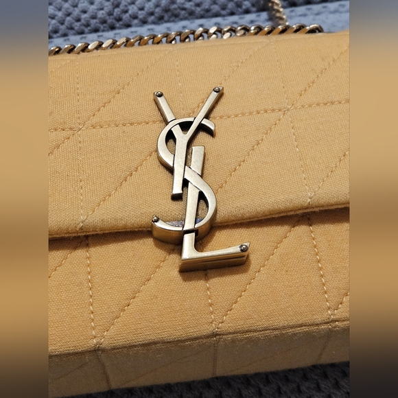 SAINT LAURENT Mini Jamie Quilted Chain Shoulder Bag or Crossbody - Picture 16 of 16